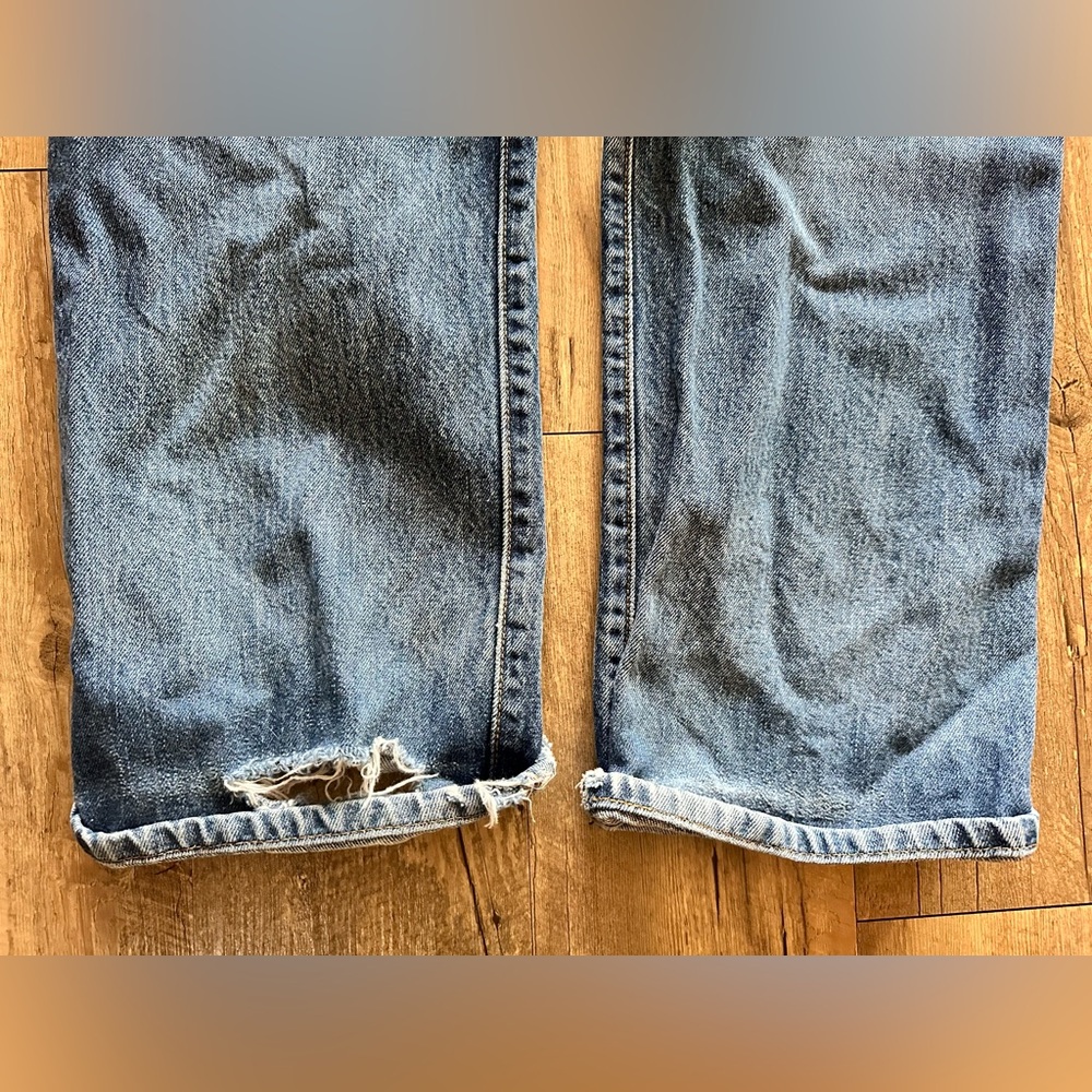 Perfect Distressed broken in Men's Jeans - Picture 4 of 6